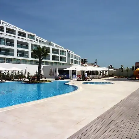 Horizon Sky Coconut 5 Apartment *
